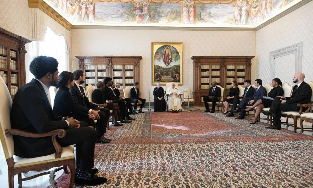 Συνάντηση με τον Πάπα Φραγκίσκο στο Βατικανό είχαν παίκτες του ΝΒΑ!